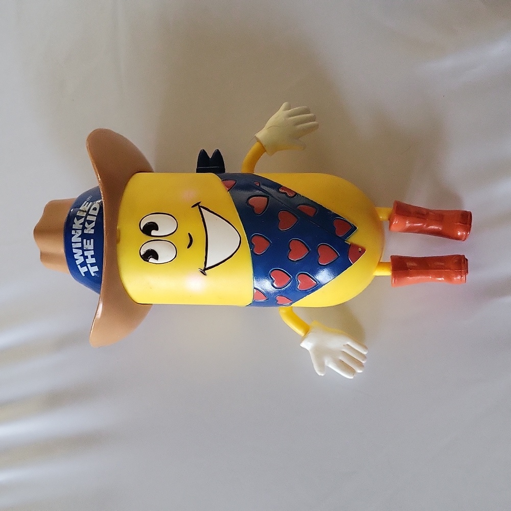 Hostess TWINKIE THE KID Collectible snack container  vintage